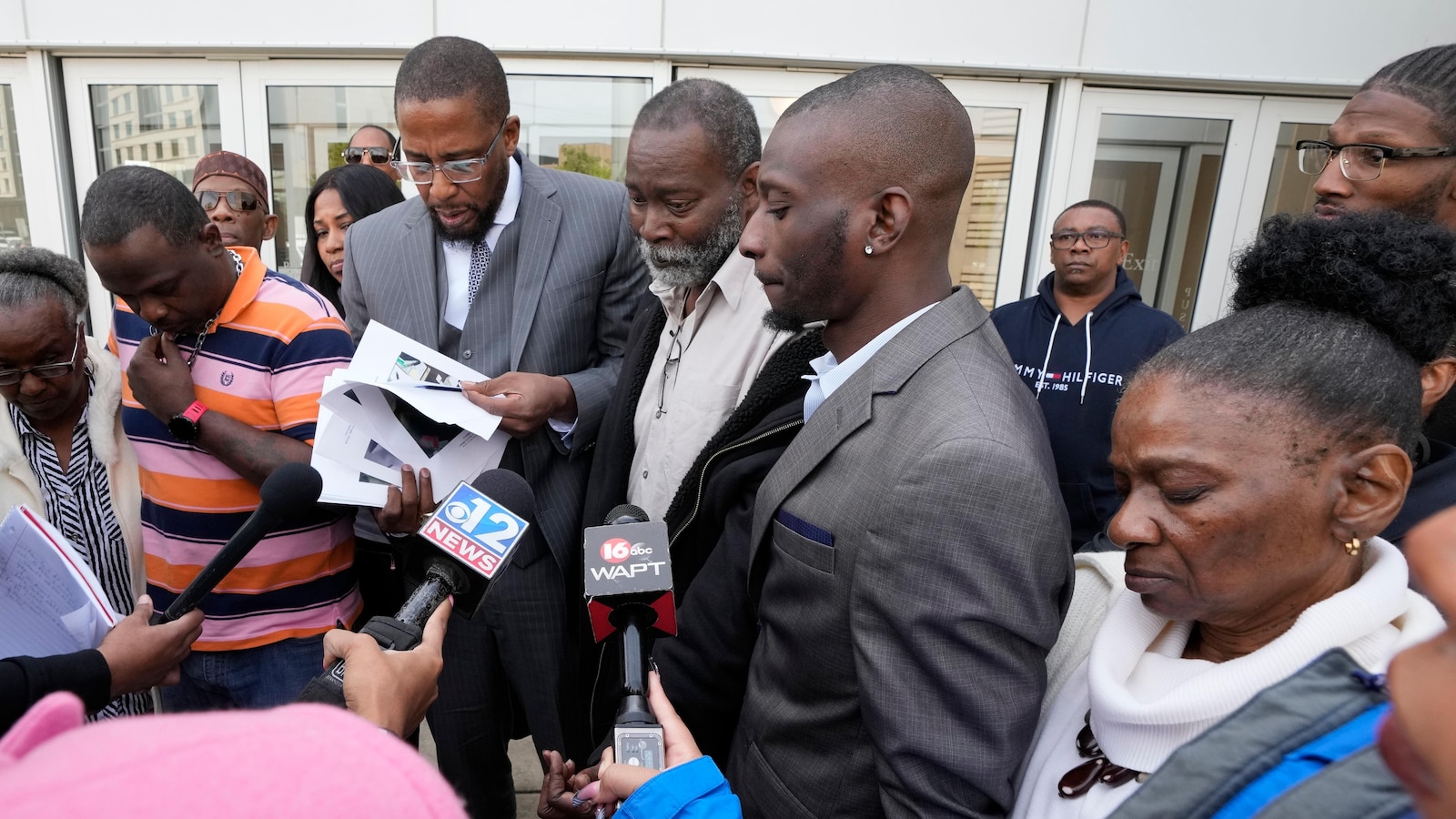 Last 2 Mississippi ex-officers to be sentenced for torturing 2 Black men in racist assault