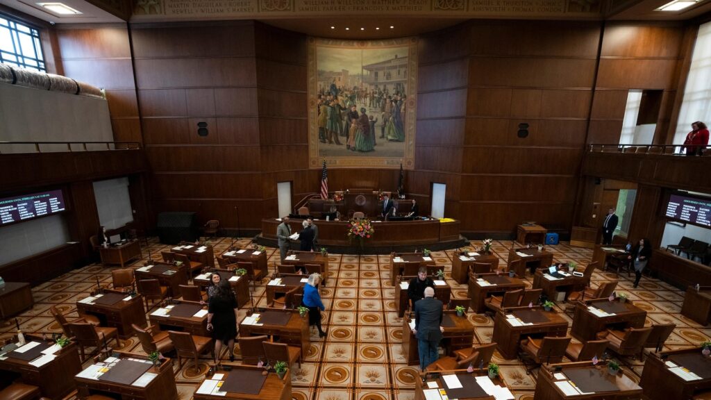 Oregon passes campaign finance reform that limits contributions to political candidates